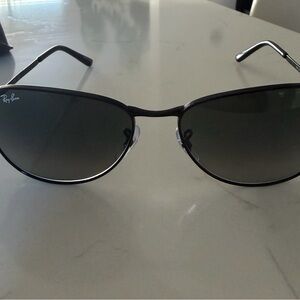 Ray-Ban Dark Gray Aviator Sunglasses with Case
0RB3733 002/7159